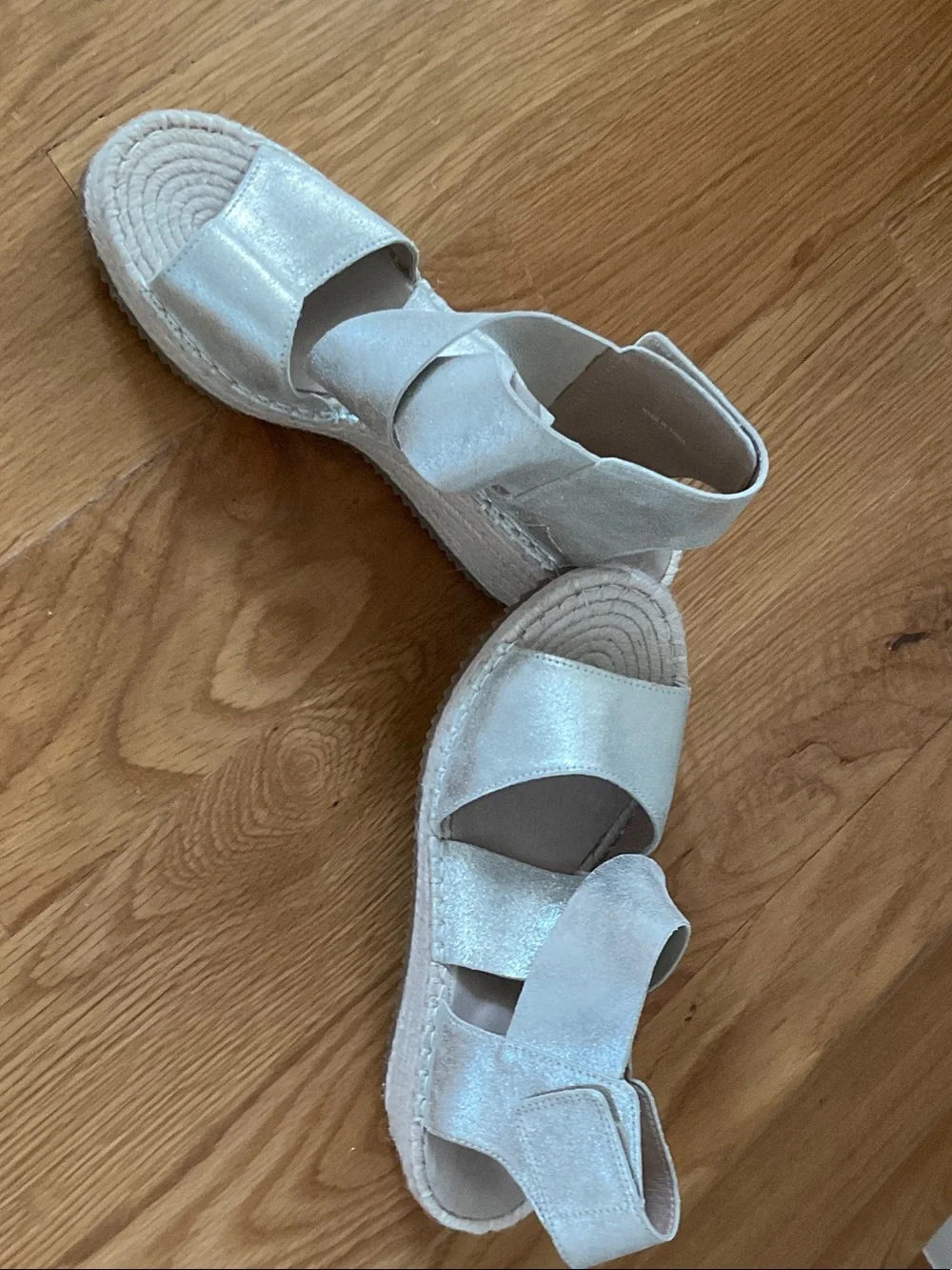 Eileen Fisher Metallic Cream Espadrille Sandals